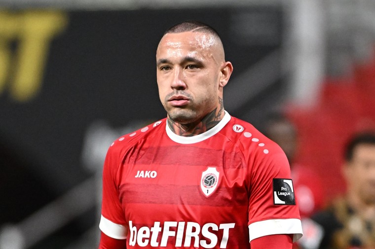 Zieke banneling Nainggolan rekent op laatste kans Antwerp
