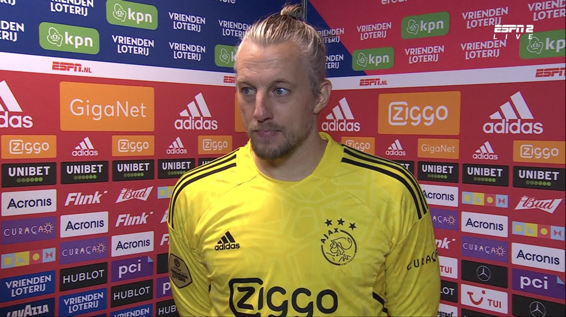 Pasveer vat het probleem van Ajax in één woord samen