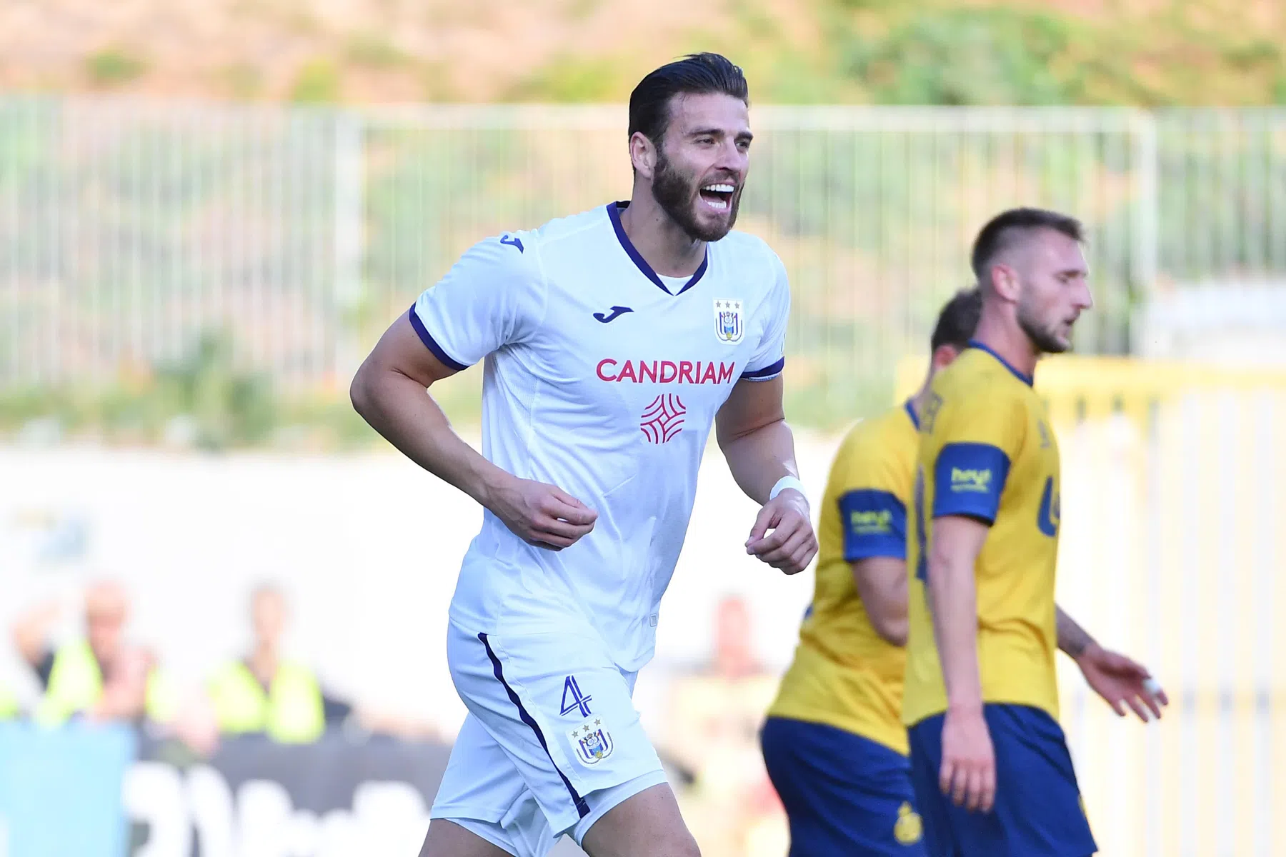Veldman houdt Hoedt langer buiten de deur bij Anderlecht