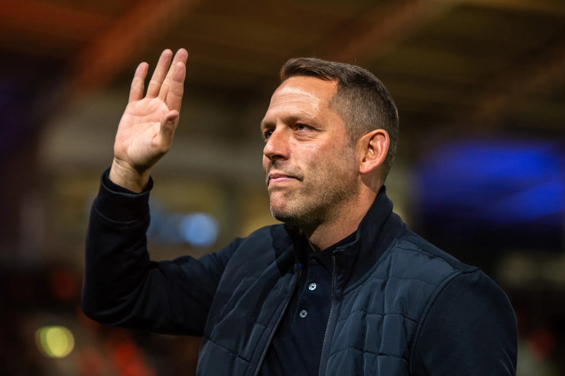 Wigan raakt vertrouwen in levensreddende manager na twee weken kwijt