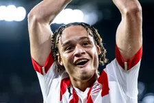 Thumbnail for article: Van Gaal legt uit wat hij van dolblije Simons wil: de hiërarchie opschudden bij Oranje