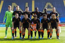 Thumbnail for article: Van Gaal krijgt drie kansen om debutantengeschiedenis te schrijven