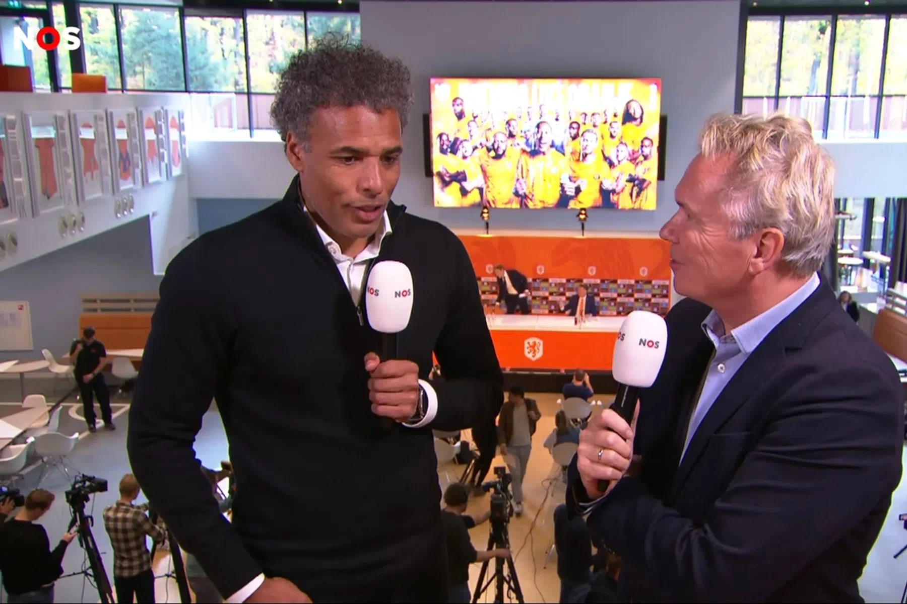 Van Hooijdonk verrast door drie afwezigen: 'De echte reden niet gehoord'