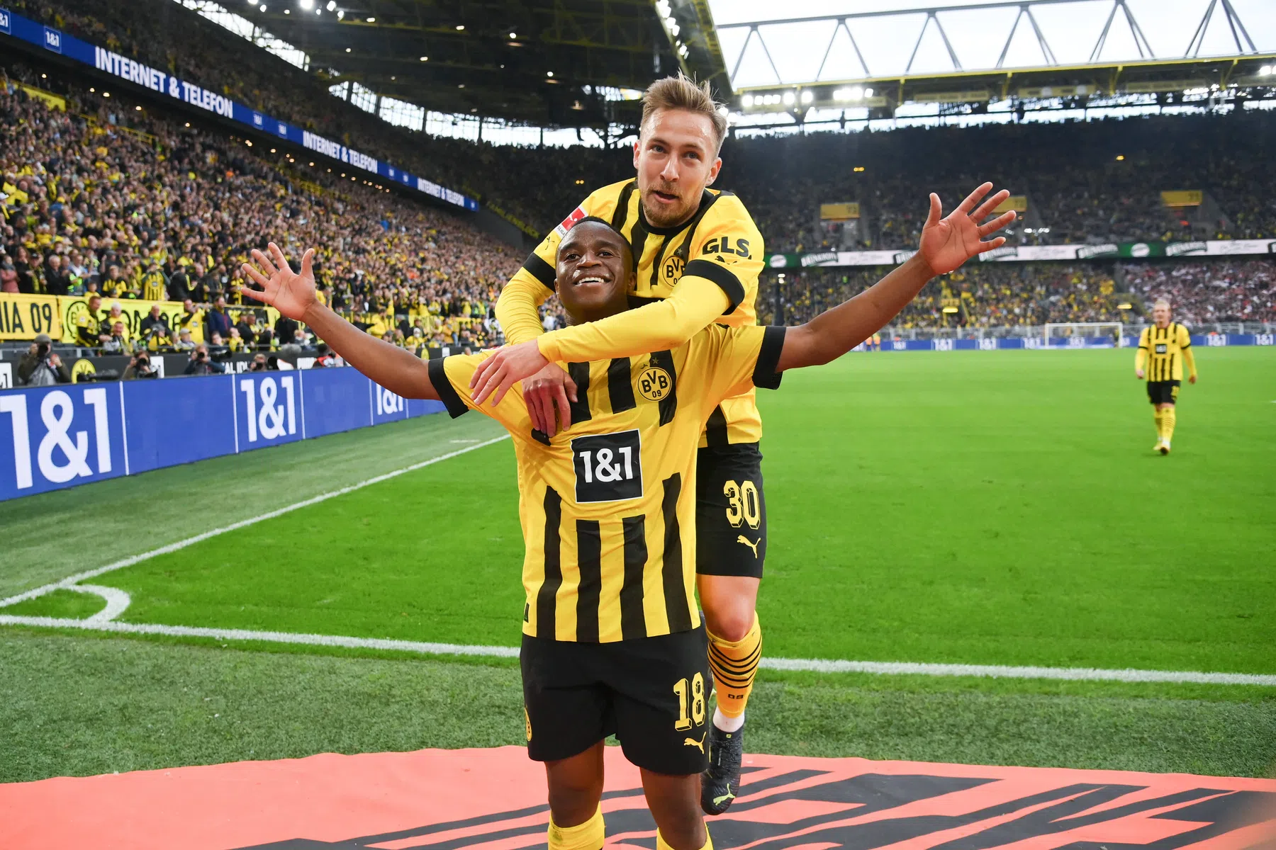 De man van dertig miljoen: hoe Dortmund strijdt om supertalent Moukoko