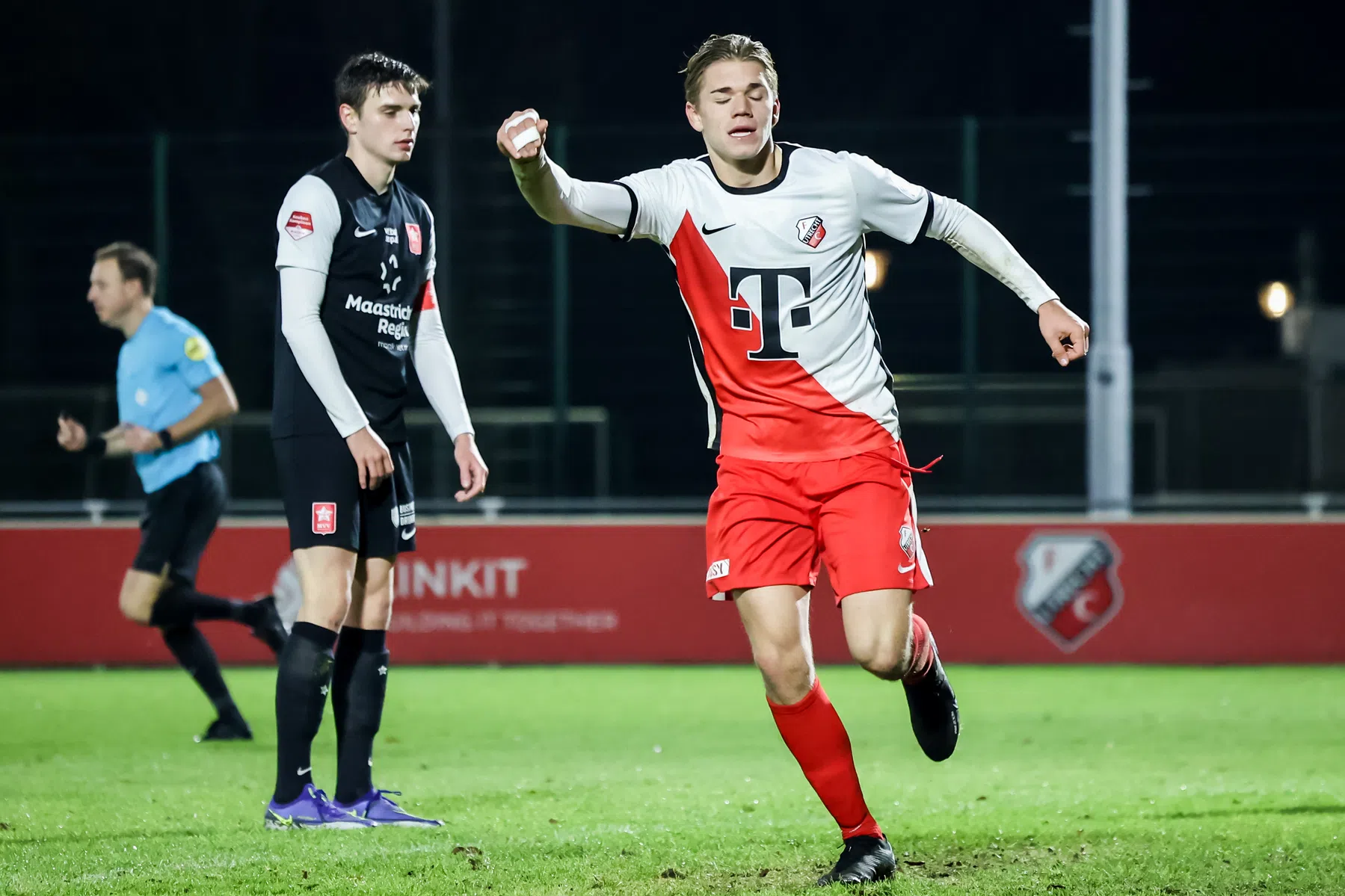 Jong FC Utrecht brengt MVV terug op aarde, spektakel op De Toekomst