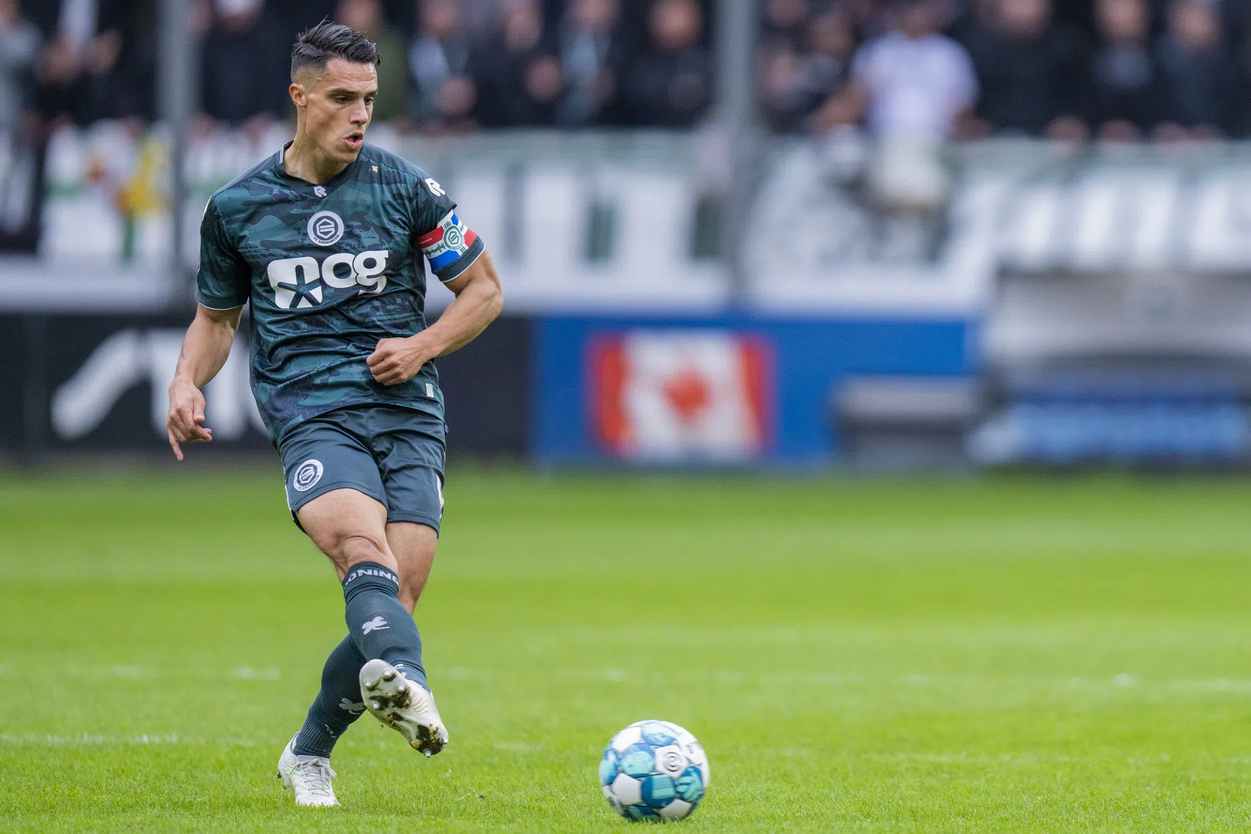 Pelupessy incasseert fors bedrag van Turkse club Giresunspor