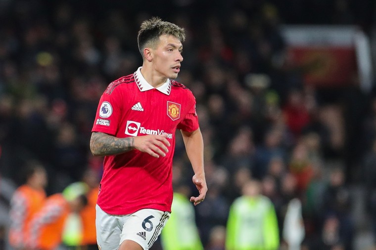 Ronaldo looft oud-Ajacied Martínez: 'Voorbeeld van een professional'