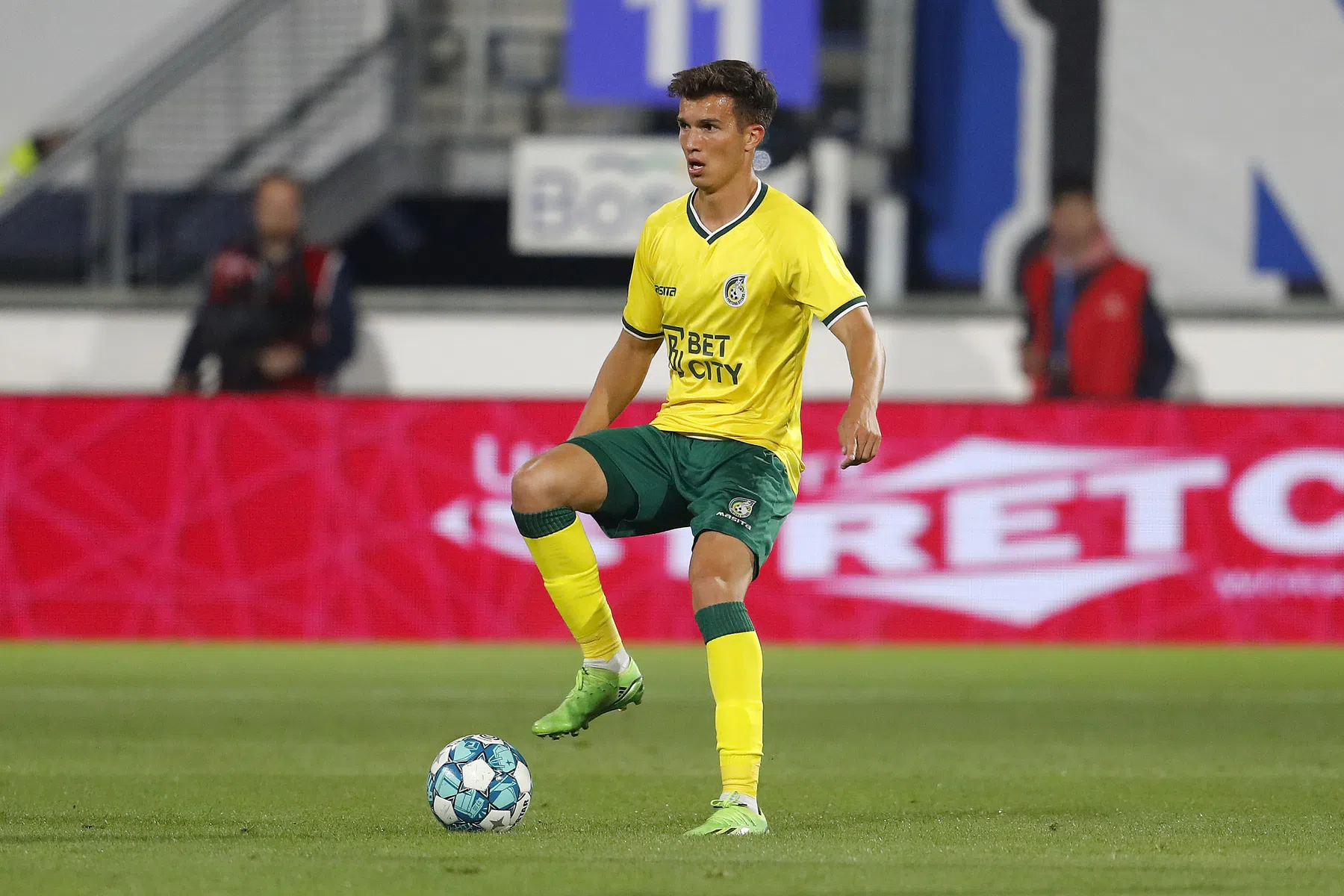 Bassett slaagt ook niet bij Fortuna en neemt voortijdig afscheid