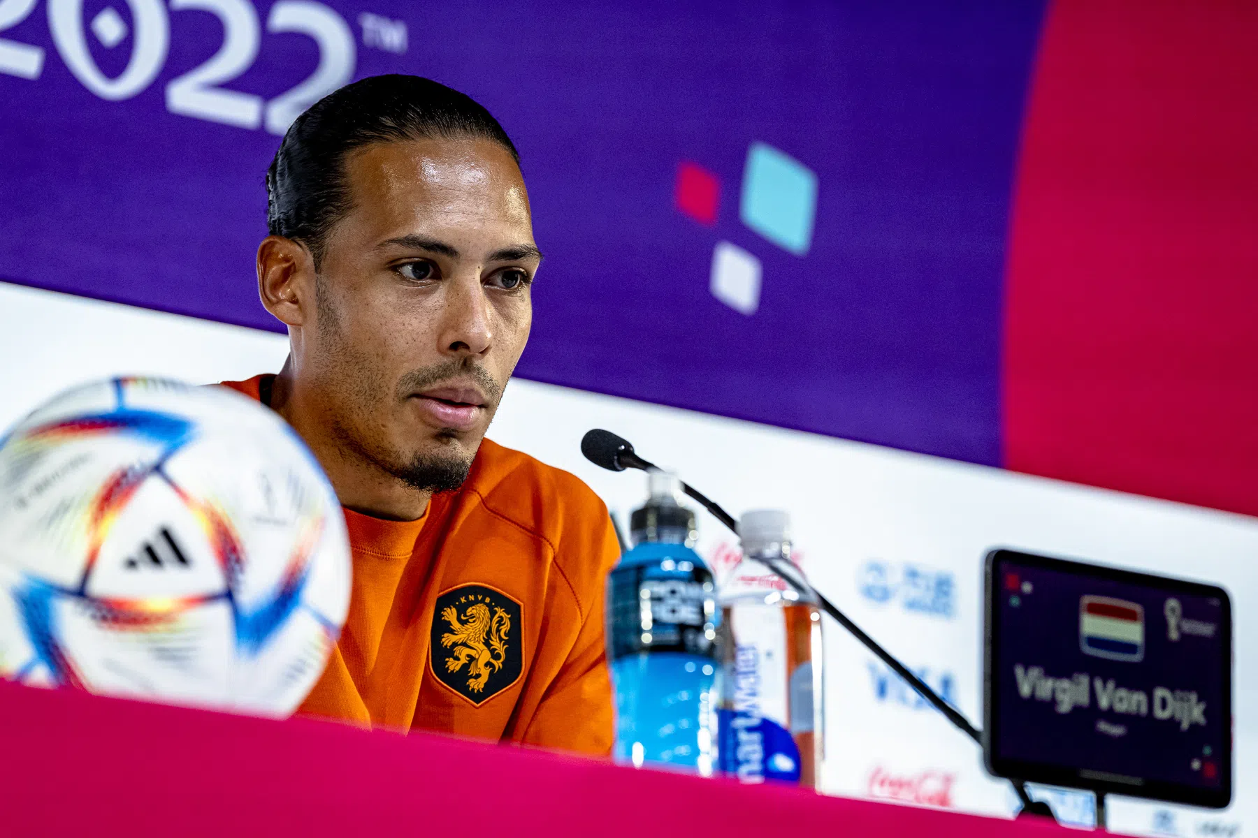Van Dijk tipt Timber als potentiële WK-verrassing: 'Hij is een fantastische speler'