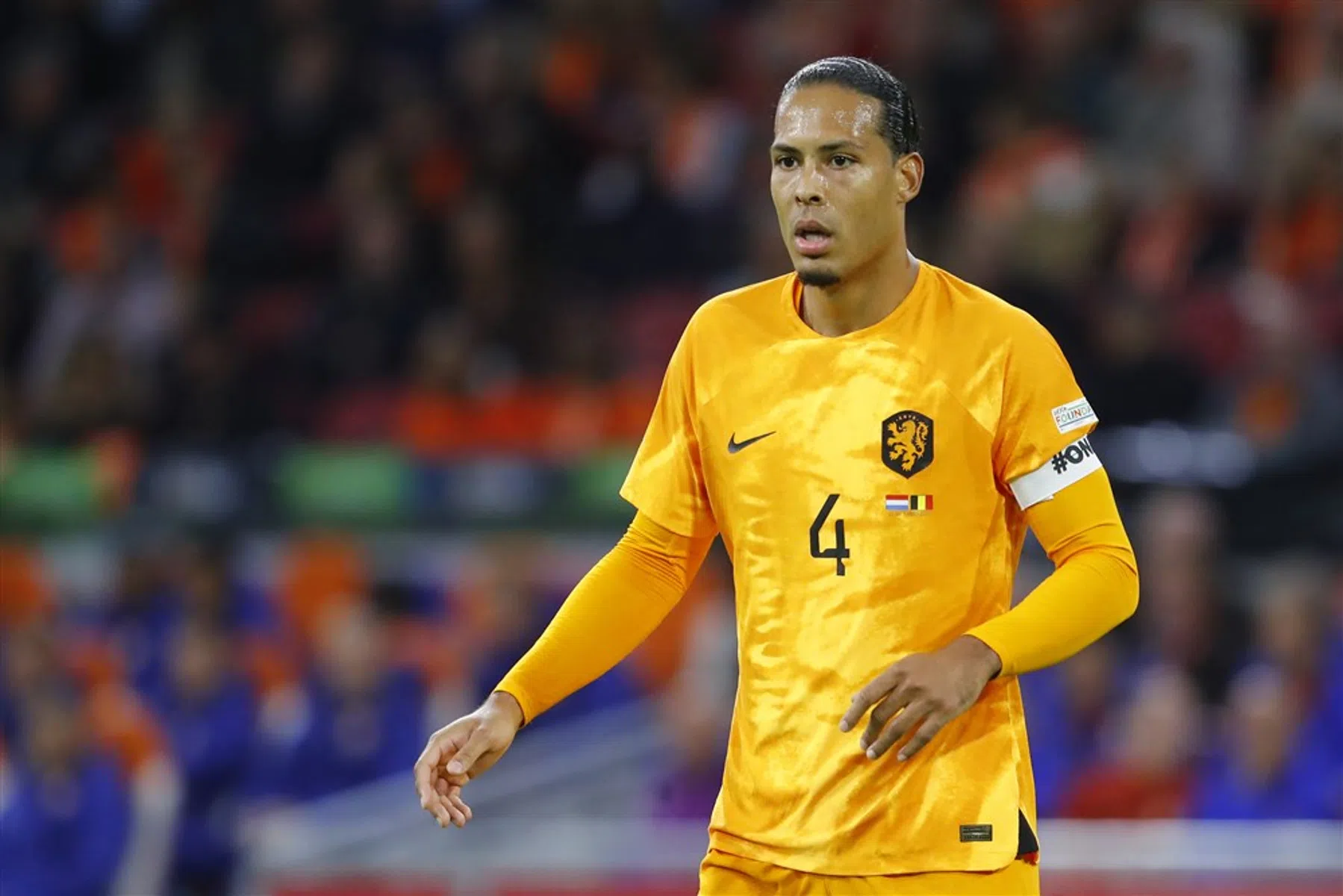 FIFA dreigt met gele kaart: Van Dijk speelt zonder OneLove-band