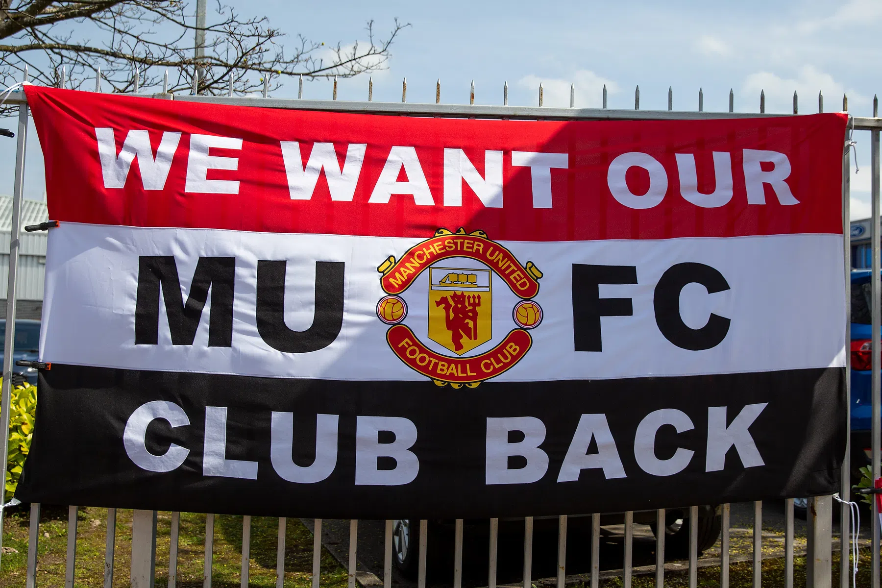 Bekritiseerde clubeigenaren Manchester United overwegen verkoop