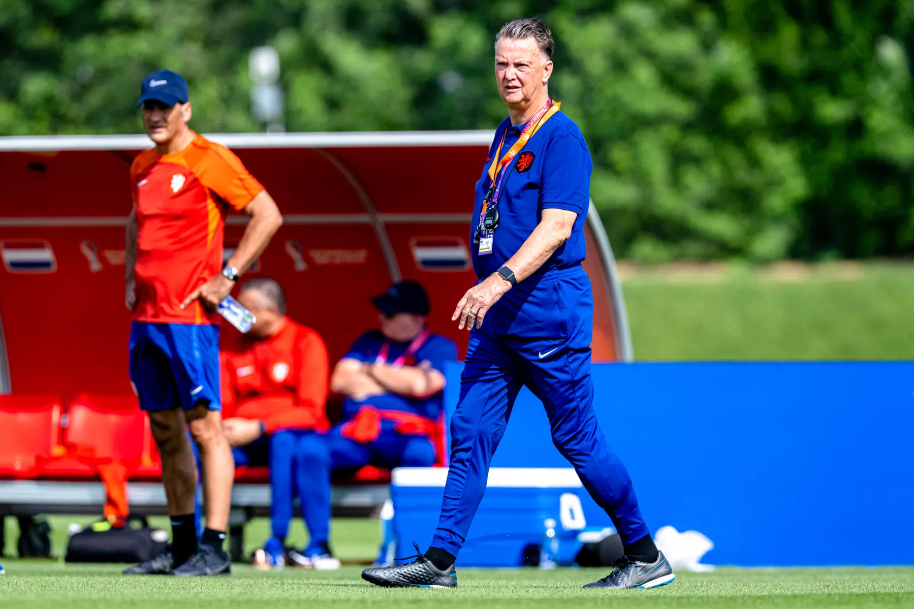 'Louis van Gaal neemt zichzelf en ons allemaal in de maling' 