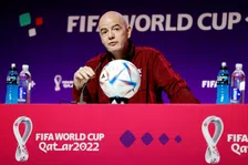 Thumbnail for article: WK-dagboek, deel I: 'Wat is er mis met een biertje tijdens de wedstrijd?'