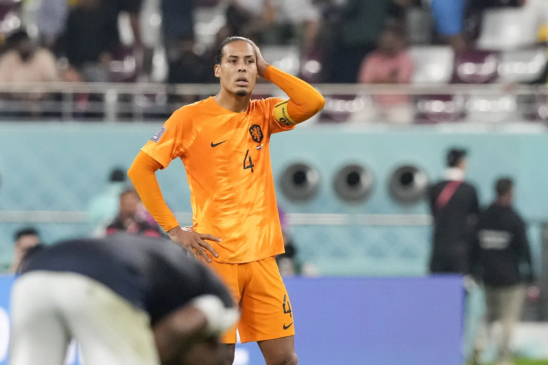 Van Dijk kan niets met kritiek: 'Van Basten is nooit positief'