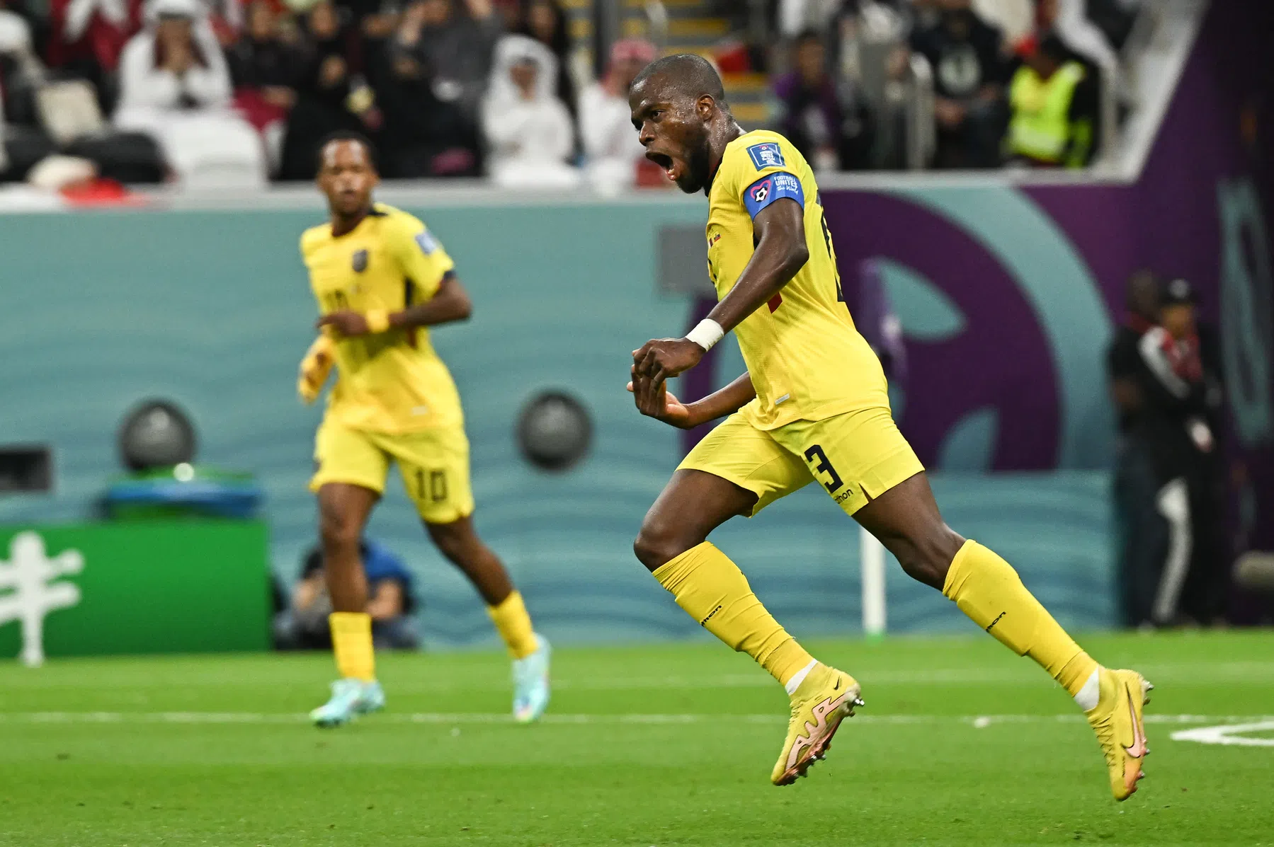 Oranje-plaag Valencia predikt hoop ondanks blessure