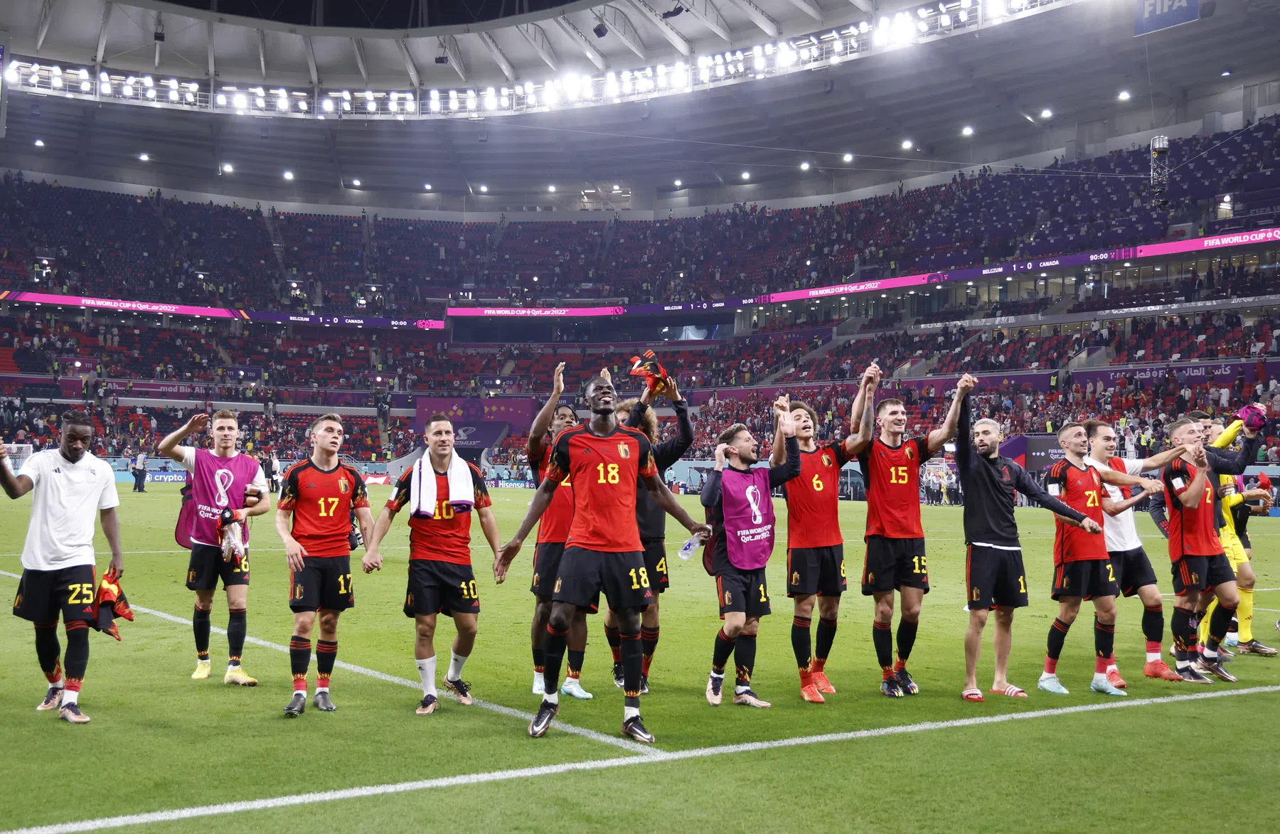 Belgen maken statement met teamfoto, Kane draagt opvallend horloge