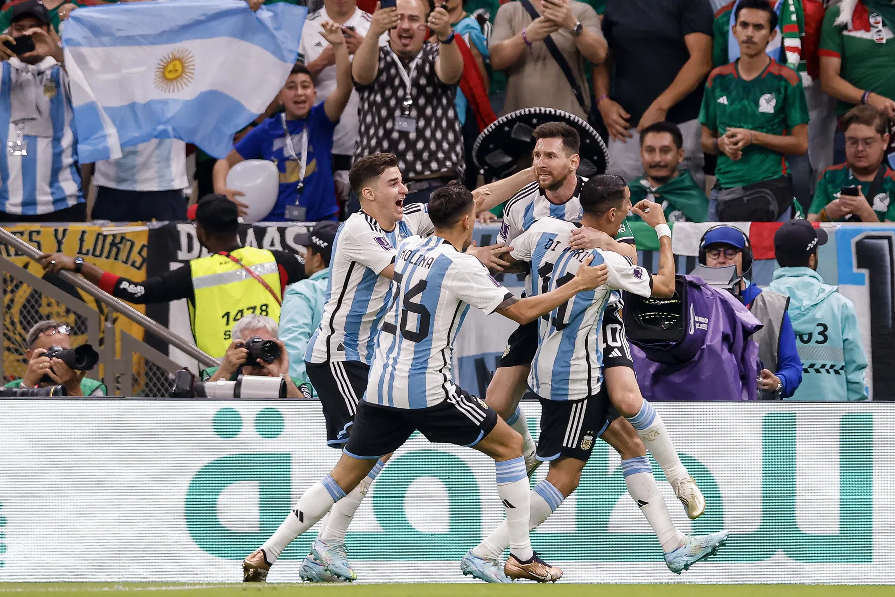 Argentinië haalt opgelucht adem: 'Dit was Messi in verlossermodus' 