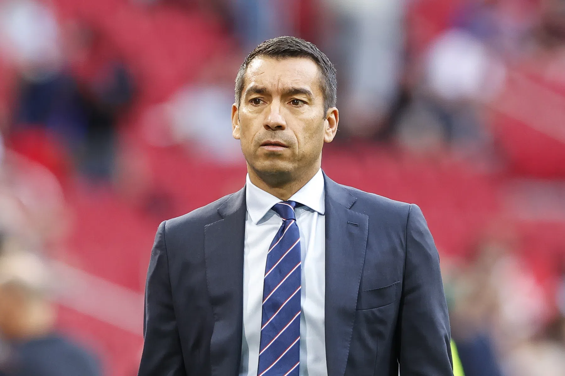 Van Bronckhorst reageert voor het eerst op ontslag bij Rangers