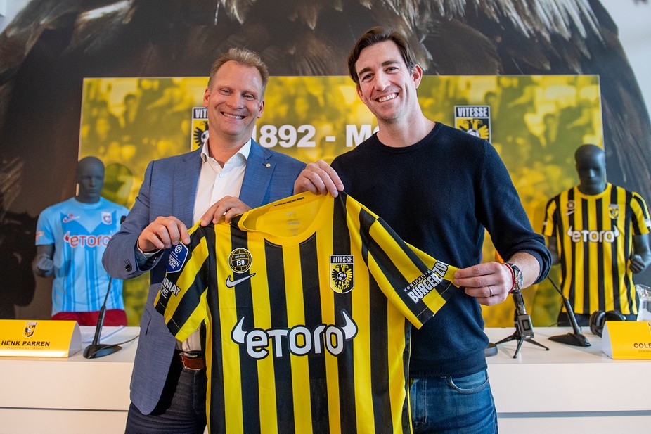 Overname Vitesse blijft met twijfels omgeven: directie komt met update