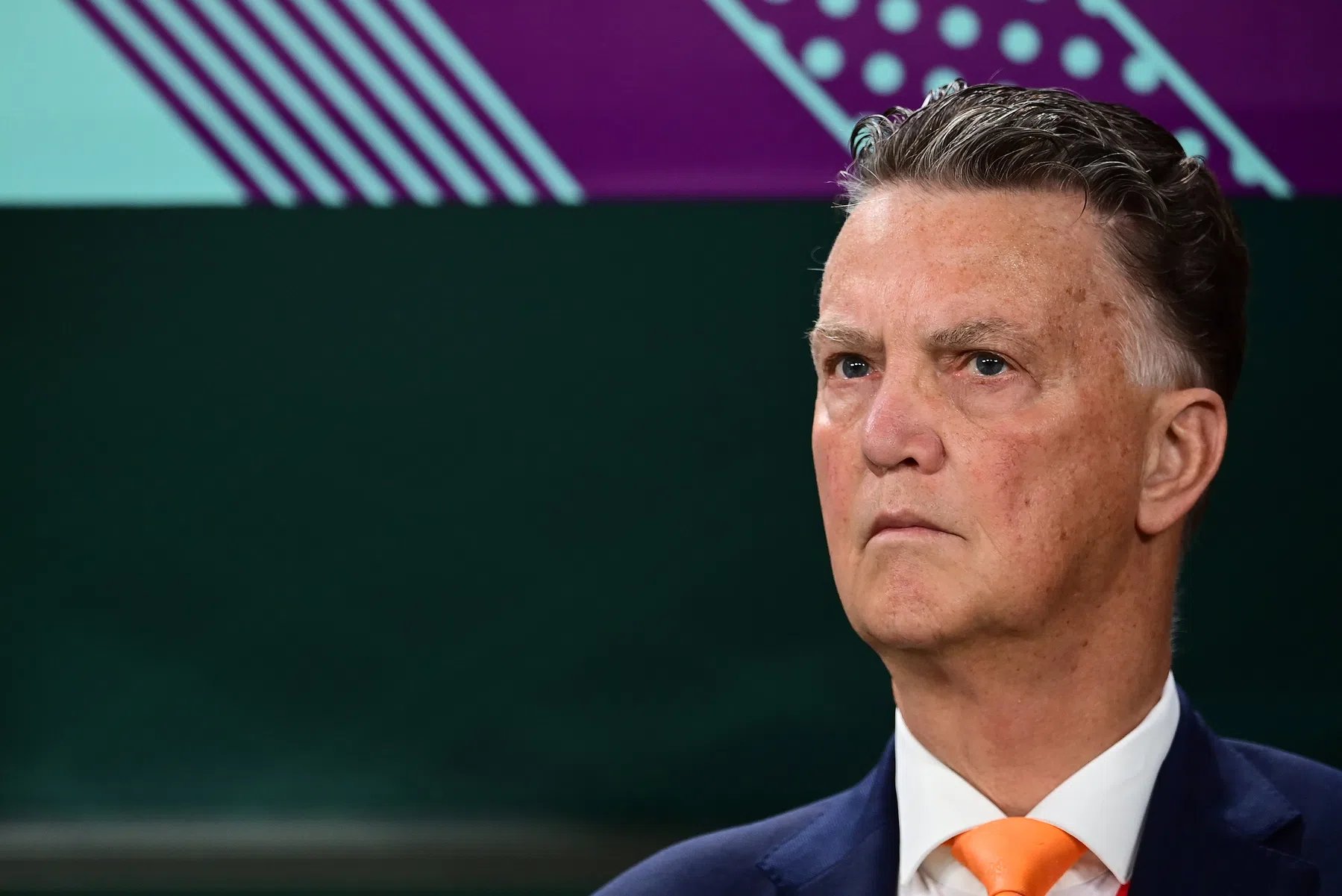 Van Gaal verklaart waarom hij in de rust Klaassen en De Roon slachtofferde