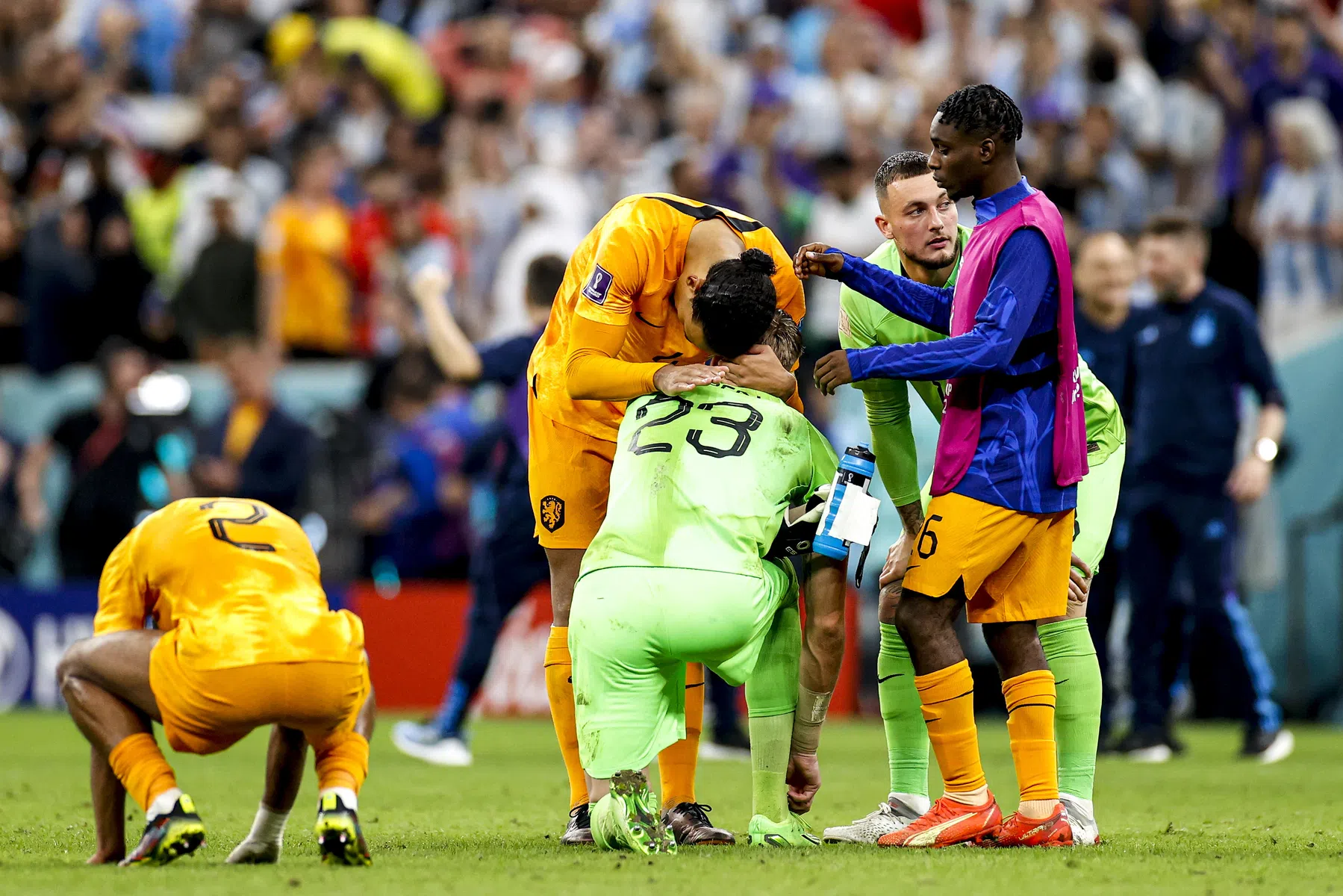 Noppert is 'Van Gaal, de selectie en heel Nederland' dankbaar