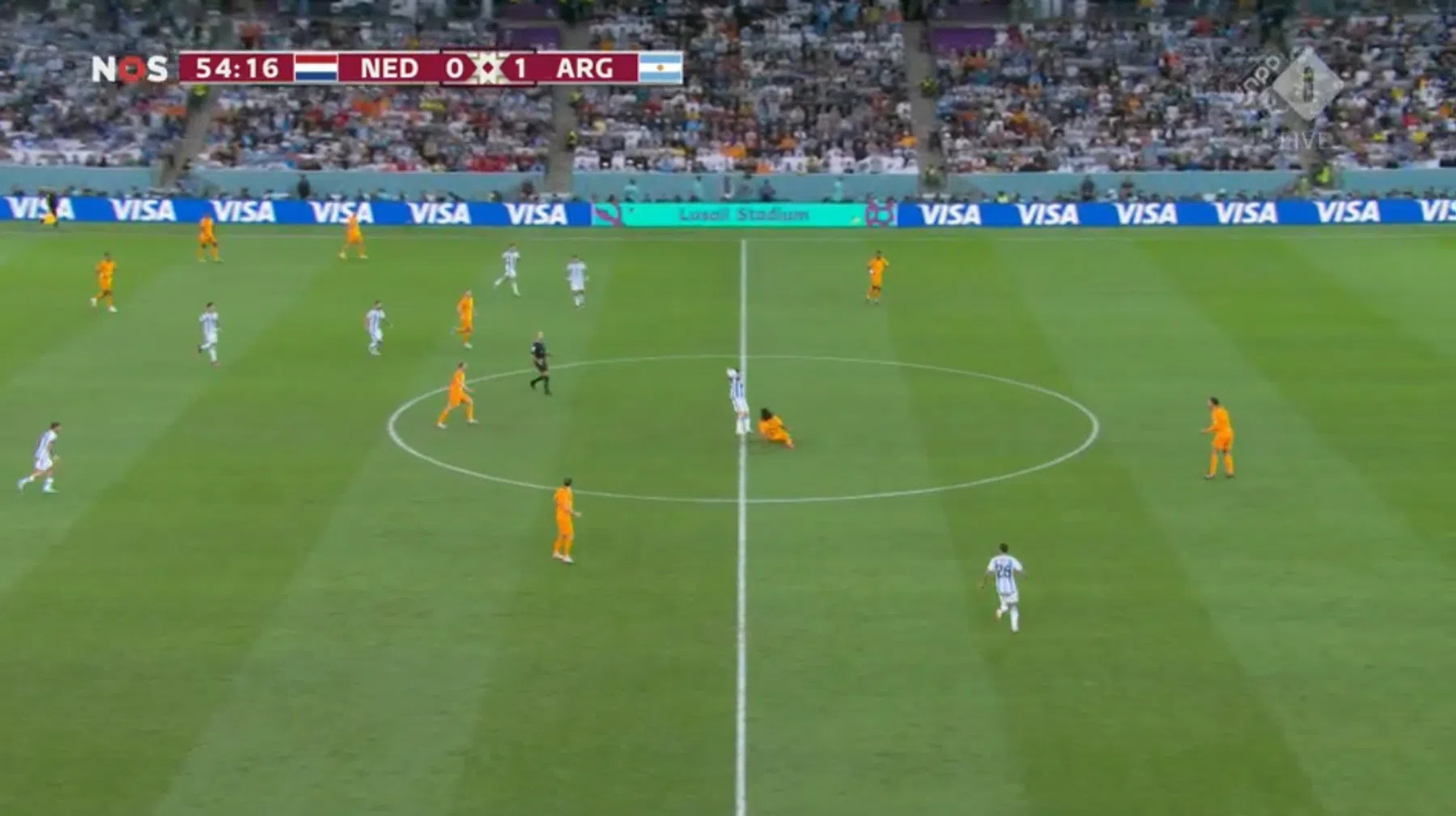 Niet te geloven: Messi komt met deze handsbal weg zonder kaart