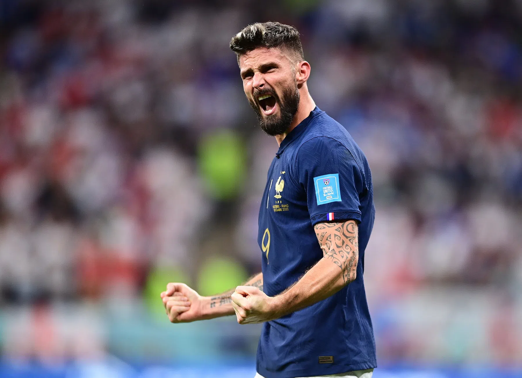 Giroud en fatale misser Kane houden Fransen op koers voor titelprolongatie