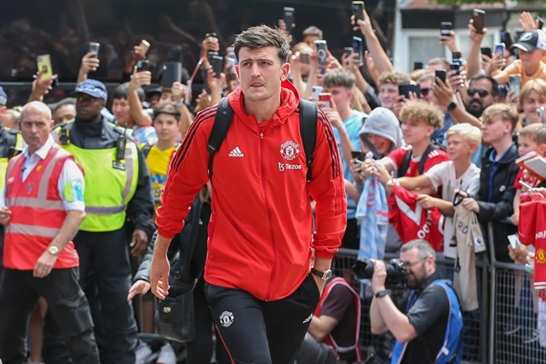 Ten Hag zet deur open voor Maguire: 'Als hij dat doet, wordt hij een geweldige speler'