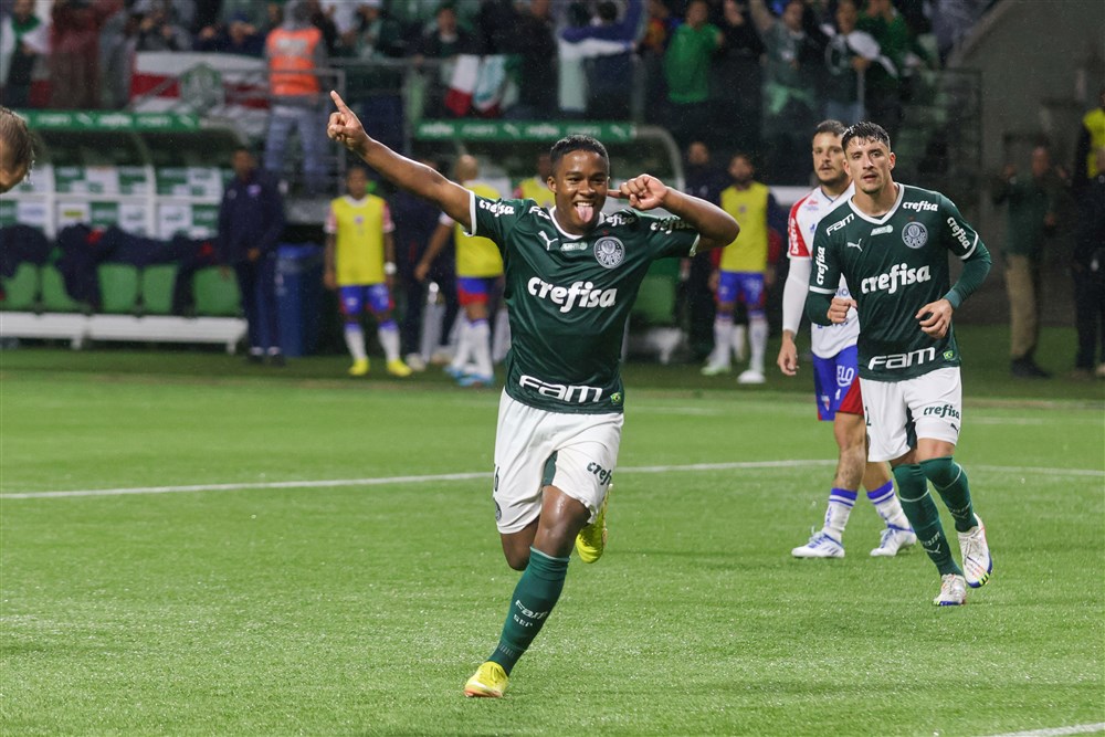 Reputatie snelt Endrick vooruit: 'Hij wordt beter dan Romário en Ronaldo'