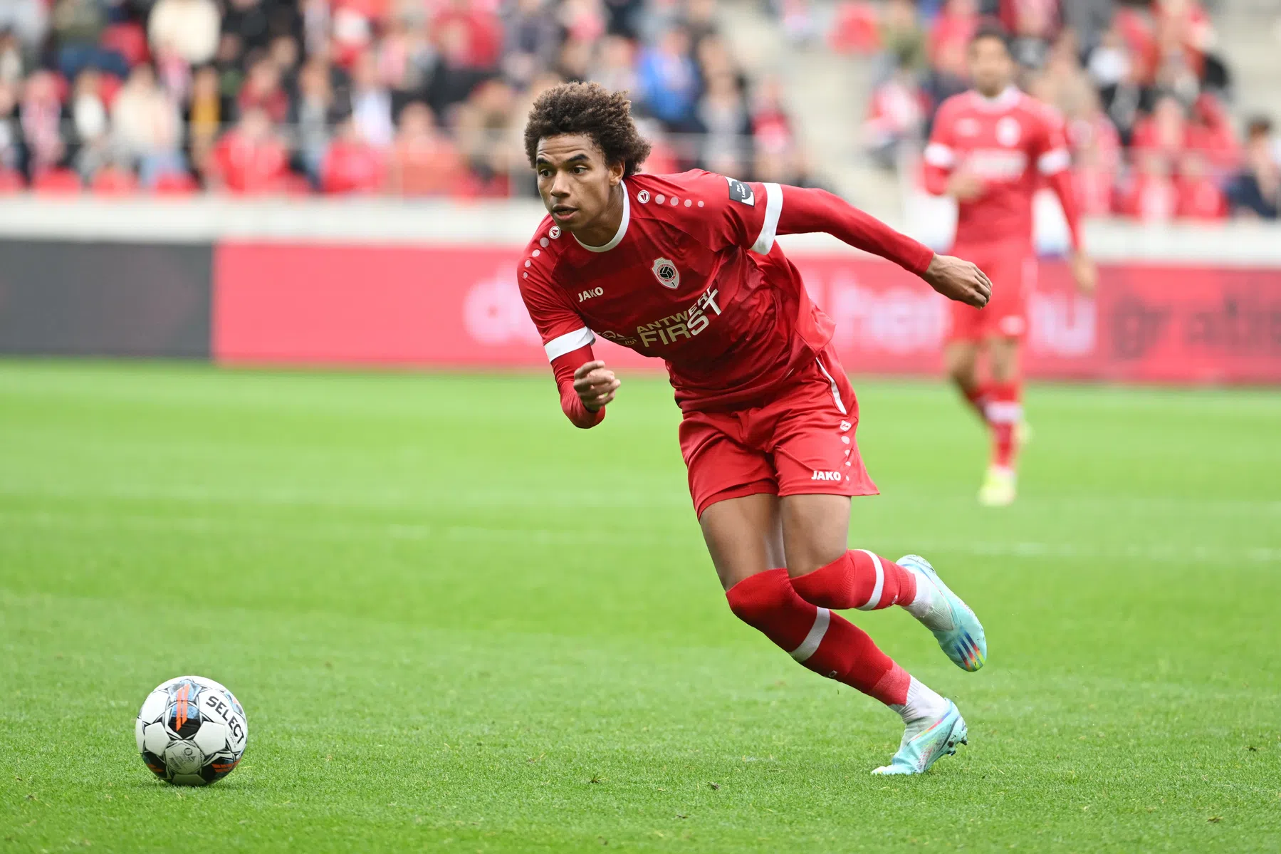 Stengs gaat in op tactische keuze Van Bommel: 'Heb me goed vermaakt'