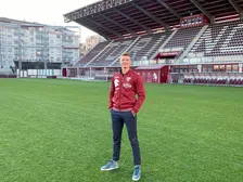 Thumbnail for article: Op bezoek bij Perr Schuurs: 'Ik ben geslaagd bij Ajax'