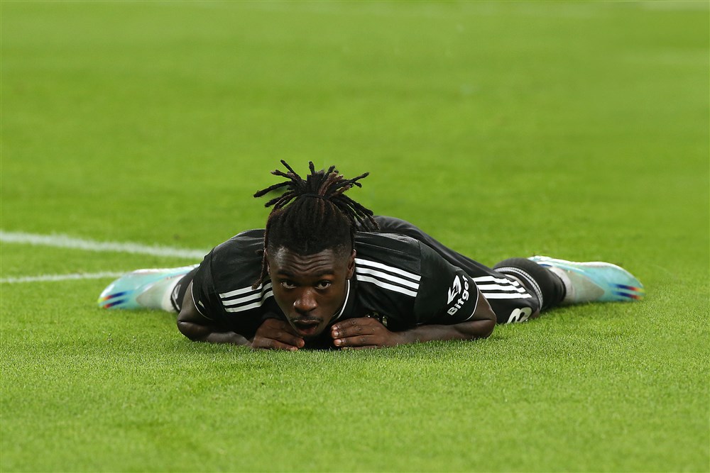 Juve-talent Huijsen (17) ziet Kean enorme kans missen in oefenduel