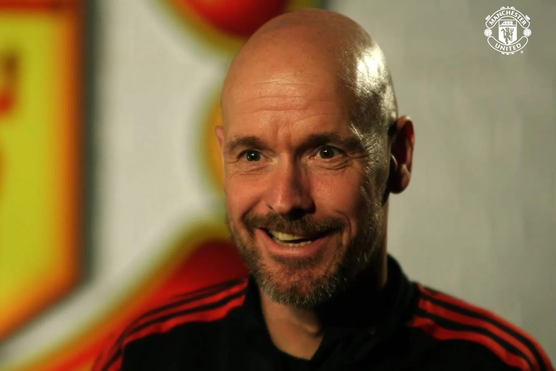 Ten Hag grapt over het mooist denkbare kerstcadeau