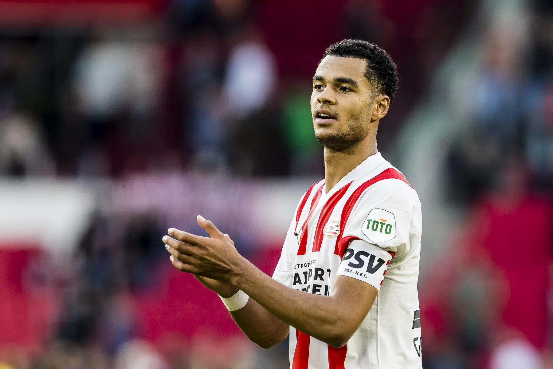 PSV bevestigt akkoord met Liverpool over Gakpo: 'Recordtransfer'