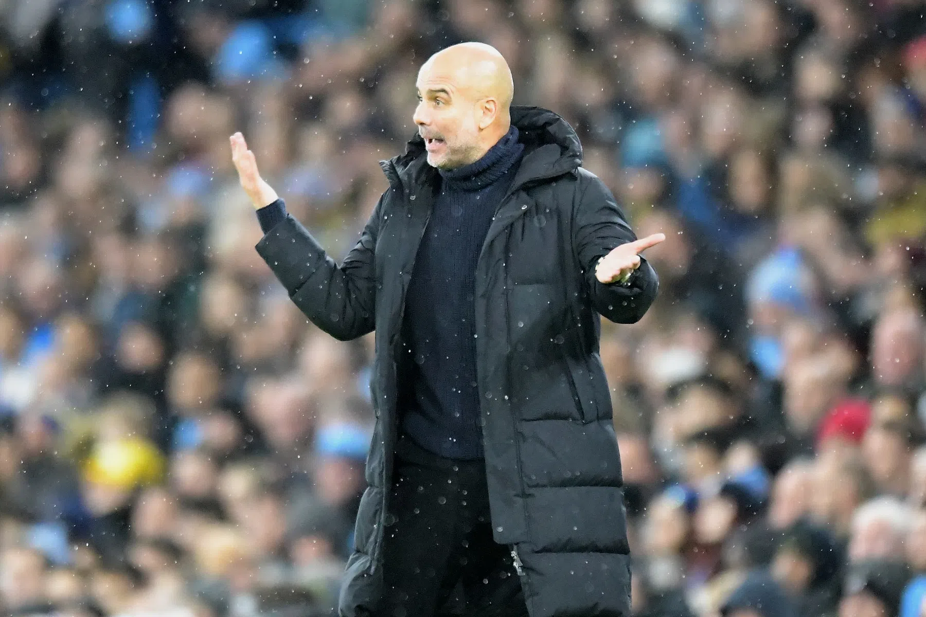 Guardiola flink geïrriteerd na vragen over frustraties van Haaland