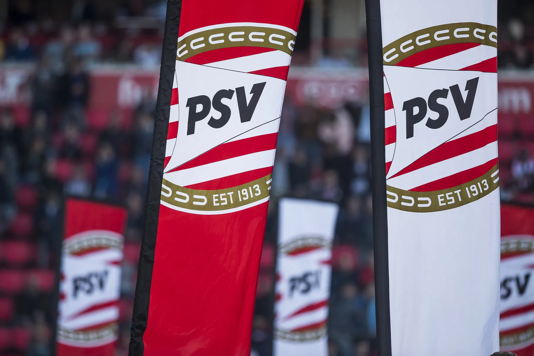 PSV voegt keeper met verleden bij Ajax toe aan beloftenploeg