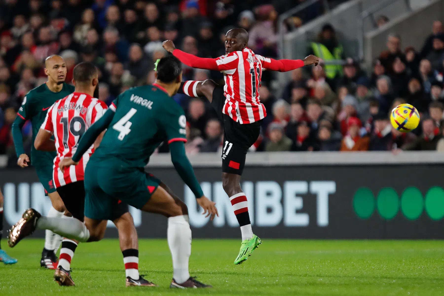 Liverpool beleeft dramatische start nieuwe jaar   