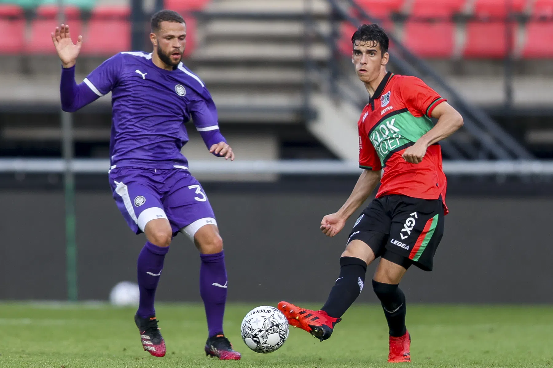 Castaignos duikt op als proefspeler bij ploeg uit Tweede Bundesliga