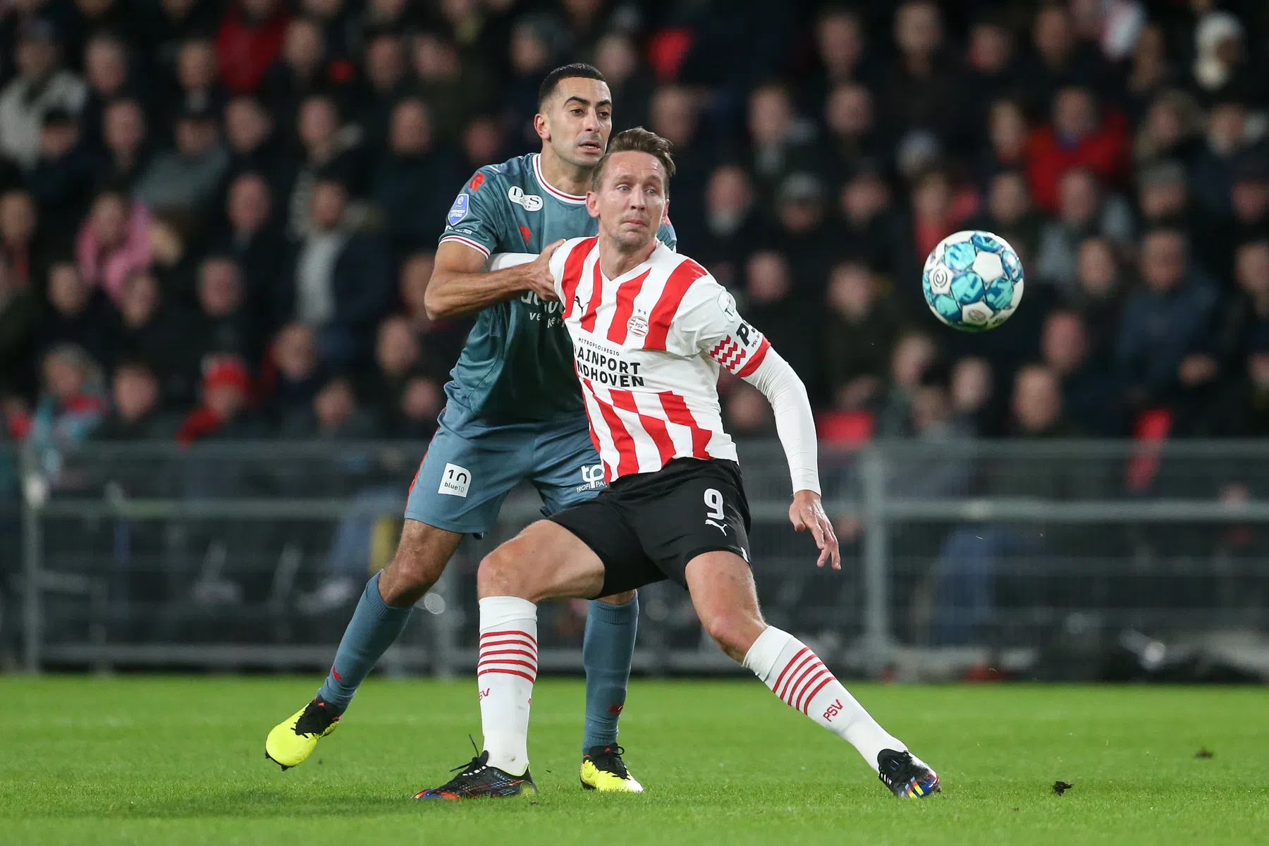 De Jong legt vinger op de zere plek na puntenverlies 'slap' PSV