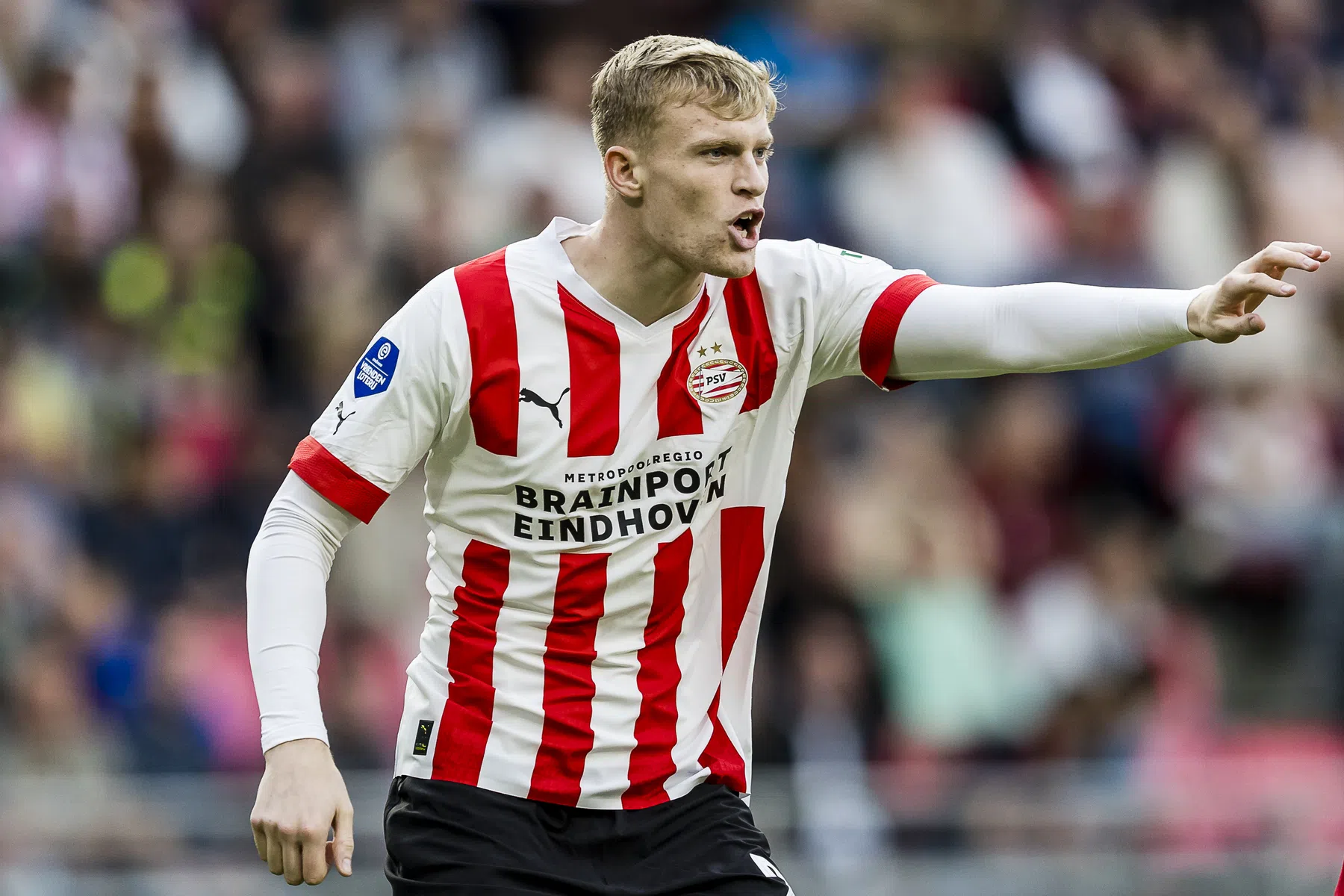 Van Nistelrooij voert verrassende wijziging door in opstelling PSV