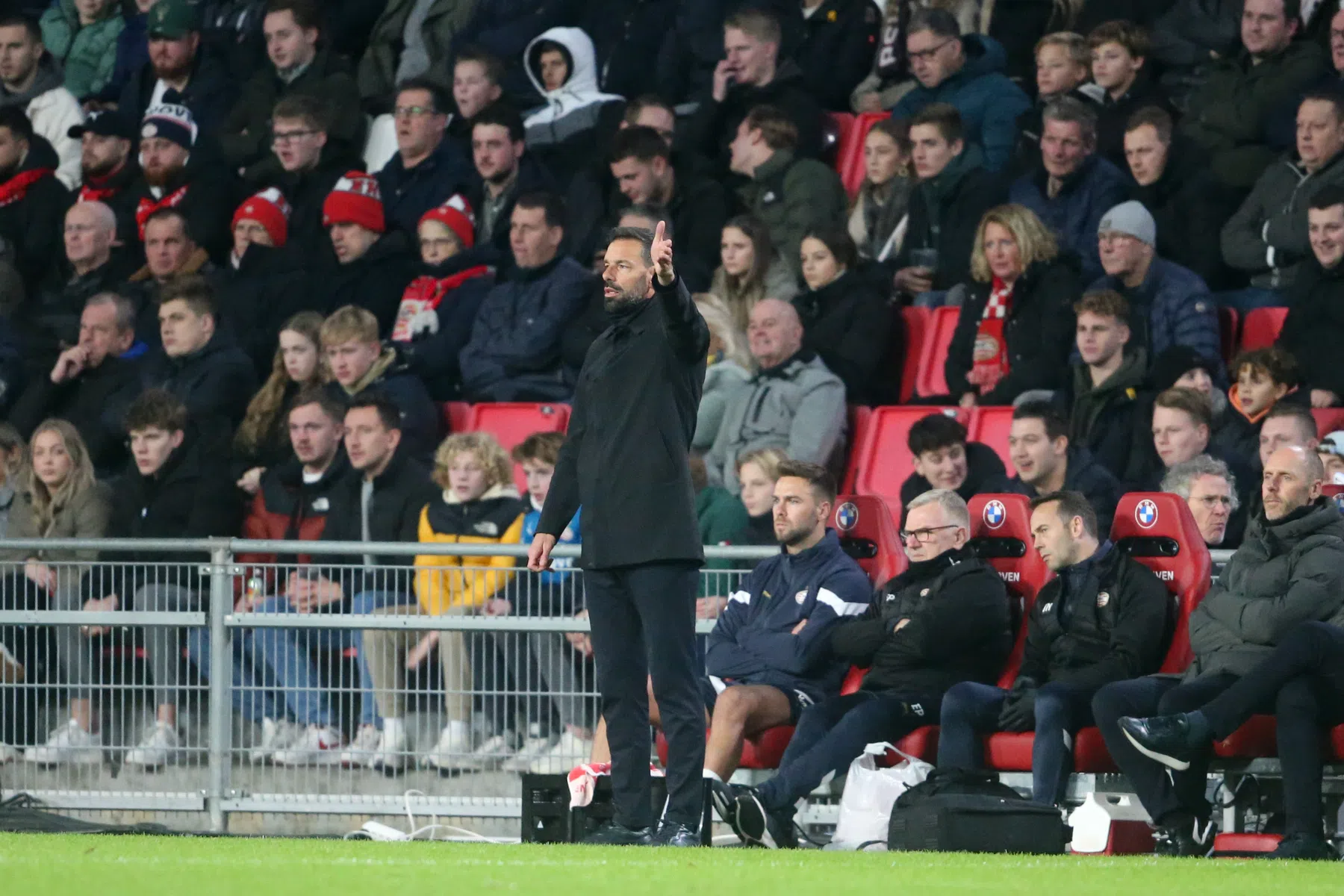 Van Nistelrooij baalt van één moment: 'Dat is een penalty'
