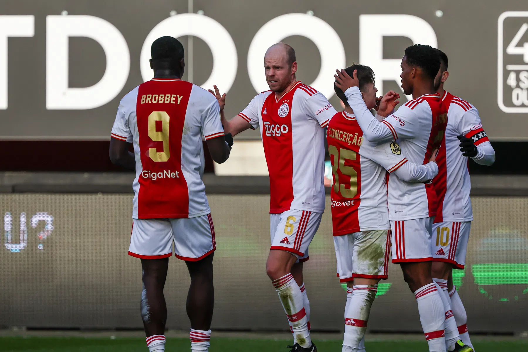 Mister 1-0 staat voor de 25ste keer op bij Ajax