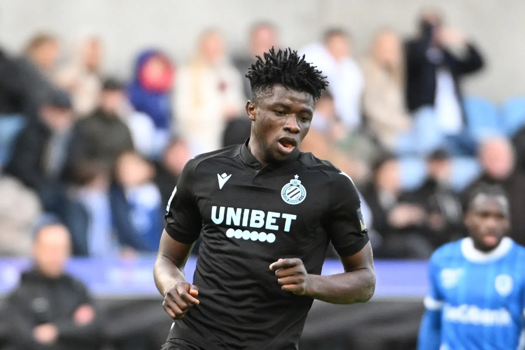 Ajax-doelwit Sylla aangesproken op gedrag: 'Tolereren we niet'