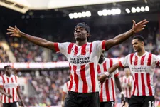 Thumbnail for article: Chelsea pakt door en brengt bod uit op Madueke