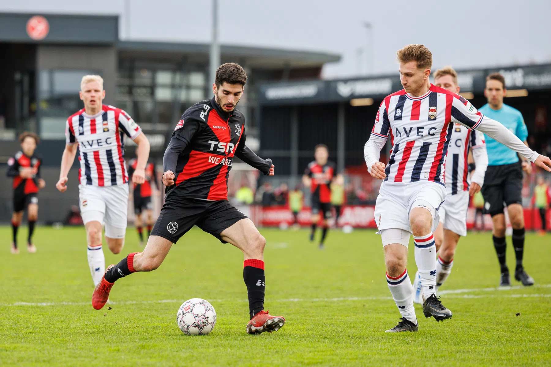 Almere City doet goede zaken met zege op Willem II