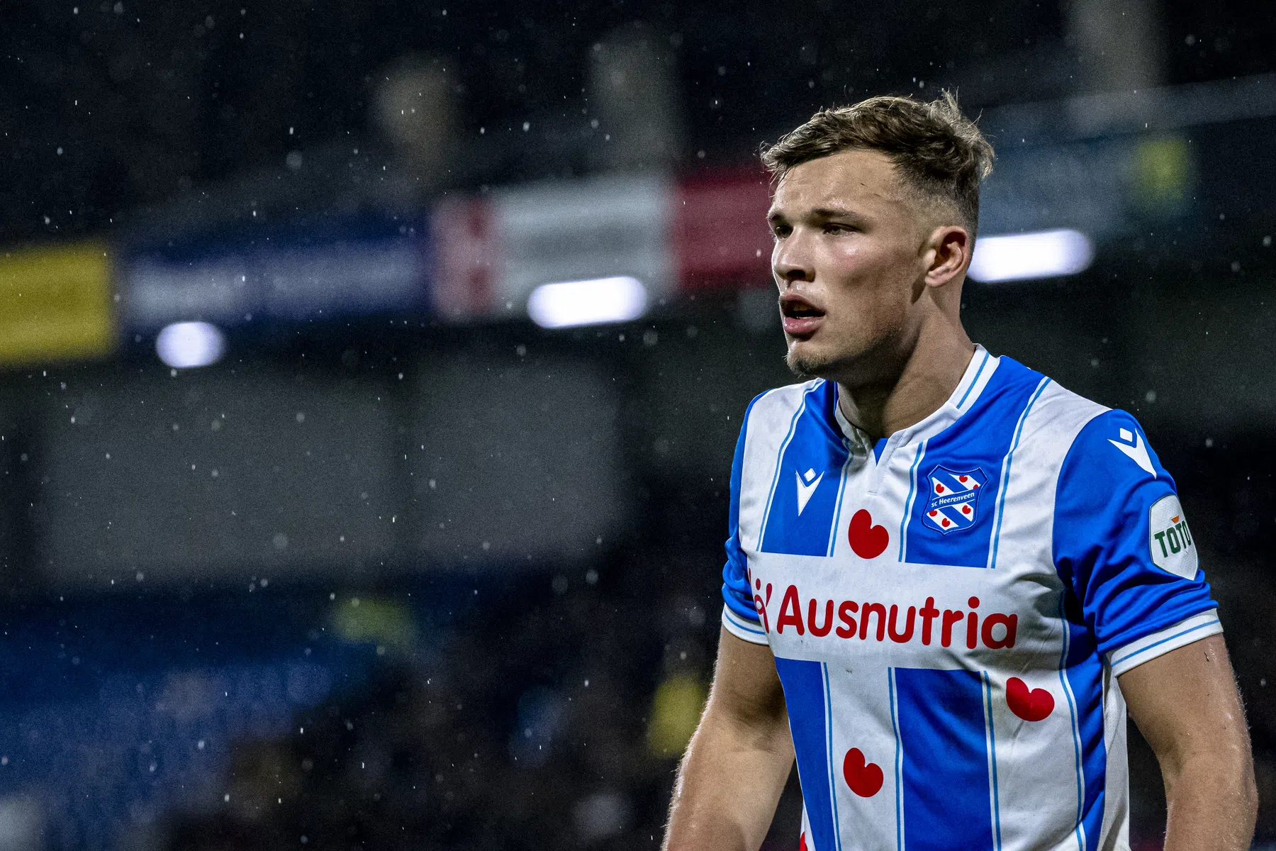 Van Hooijdonk over cynische Heerenveen-fans: 'Het is wel pijnlijk, eerlijk gezegd'