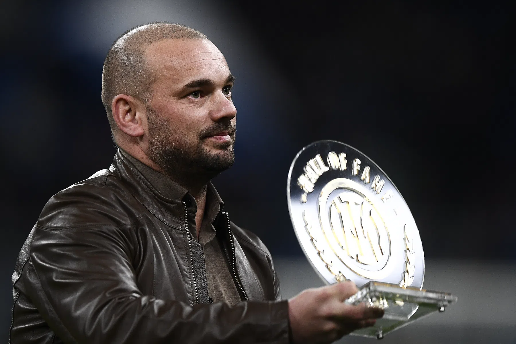 Sneijder praat met UEFA-voorzitter over toekomst als trainer