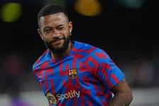 Thumbnail for article: Xavi kondigt gesprek aan met door Atlético begeerde Memphis