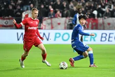 Thumbnail for article: Het Belgische supertalent van zeventien dat doorbreekt onder Van Bommel 