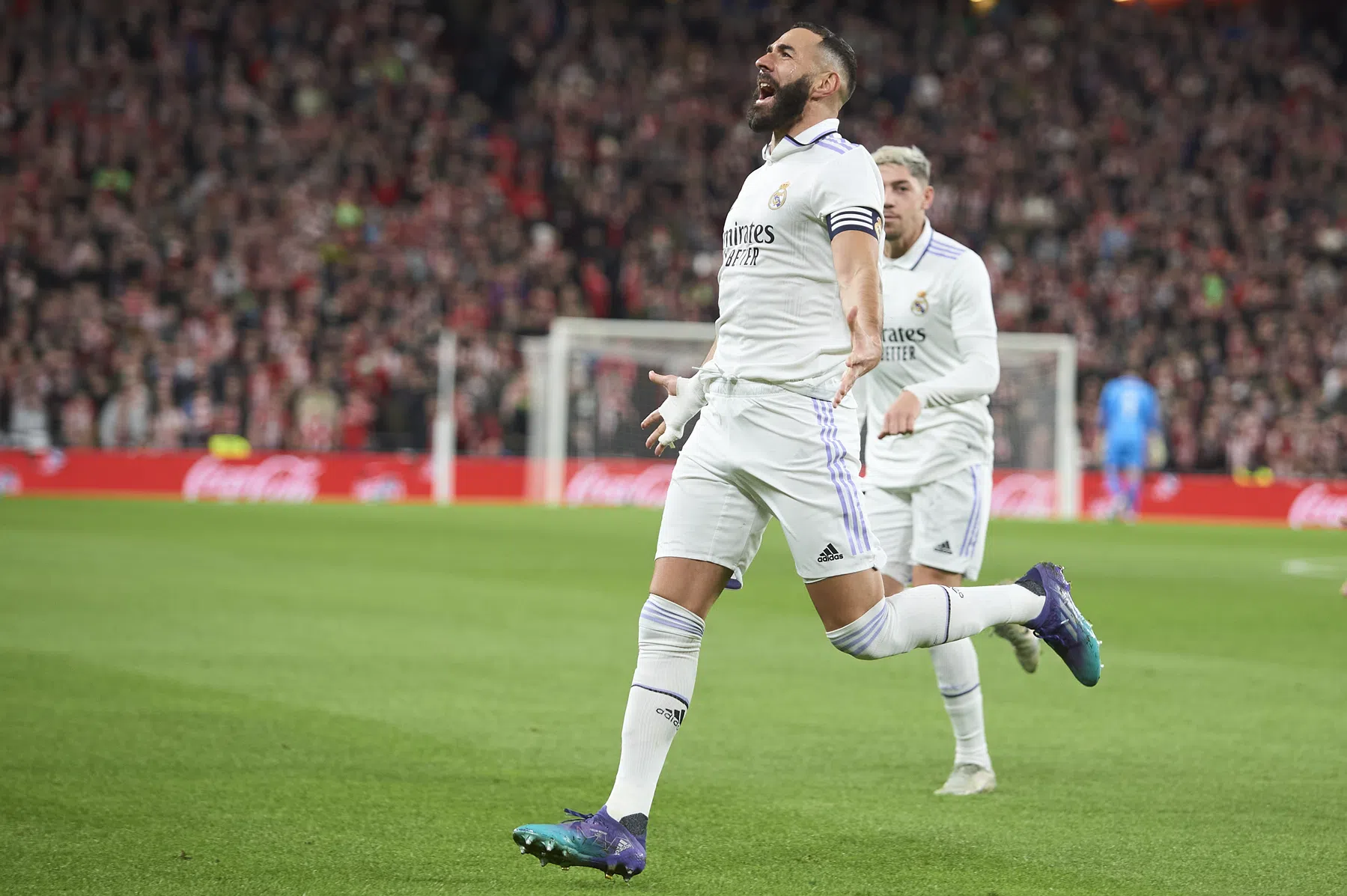 Benzema schrijft historie voor Real Madrid op heet avondje in Bilbao
